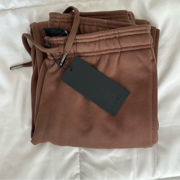 NWT Cuts Women Divine Hoodie and Sweatpants Set in Mocha - Picture 2 of 7